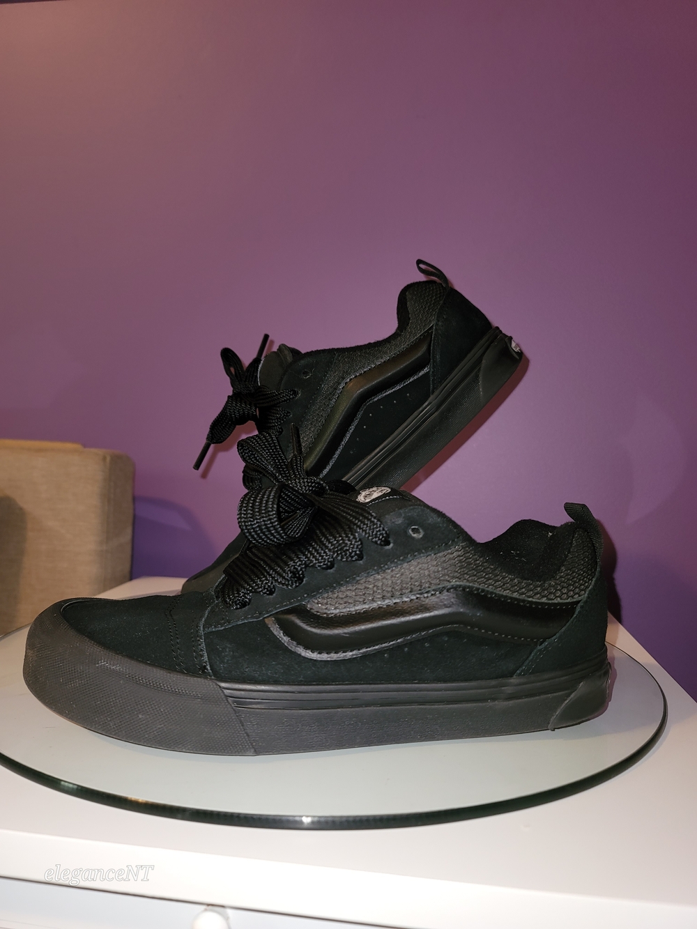 Vans Suede Men's Black Knu Skool Skate Sneakers - Classic Low-Top Sz: 6.5